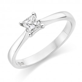 Engagement Ring made in 18k Gold ( Setting only ,choose centre stone inside ) Engagement Ring made in 18k Gold ( Setting only ,choose centre stone inside )