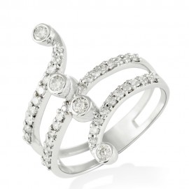 Diamond Ring Made in 14k White Gold Diamond Ring Made in 14k White Gold