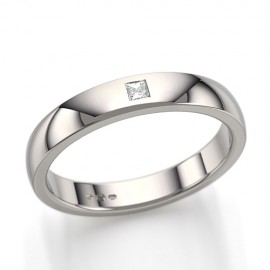 Princess Cut Diamond Ring set in 14K White Gold  Princess Cut Diamond Ring set in 14K White Gold