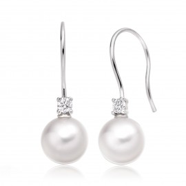Freshwater Pearl Earring Made In White Gold Freshwater Pearl Earring Made In White Gold