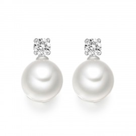 Freshwater Pearl Earring Made In 14K White Gold Freshwater Pearl Earring Made In 14K White Gold