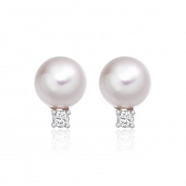 Freshwater Pearl Earring Made In 14K White Gold Freshwater Pearl Earring Made In 14K White Gold