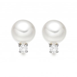 Freshwater Pearl Earring Made In 14K White Gold Freshwater Pearl Earring Made In 14K White Gold