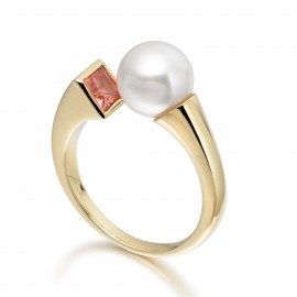 Freshwater Pearl And Orange Sapphire Ring Made In 14K Yellow Gold Freshwater Pearl And Orange Sapphire Ring Made In 14K Yellow Gold