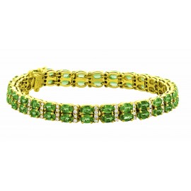 Double Row Emerald Bracelet made in 18k Yellow Gold ( 16.5cts Em) Double Row Emerald Bracelet made in 18k Yellow Gold ( 16.5cts Em)